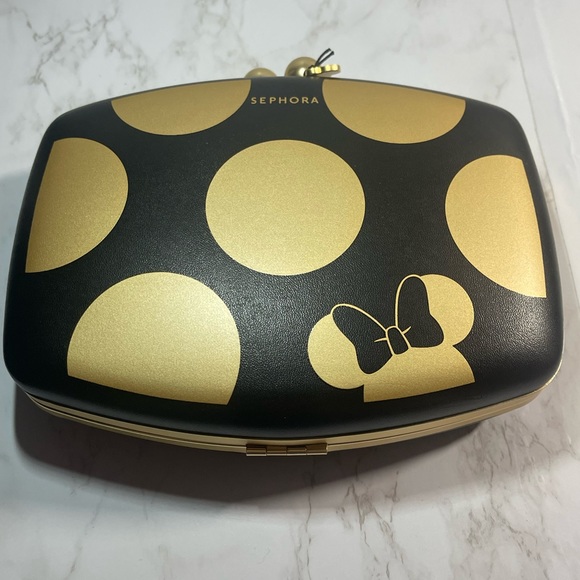Disney Minnie Beauty by Sephora Eyeshadow Palette - Picture 2 of 5